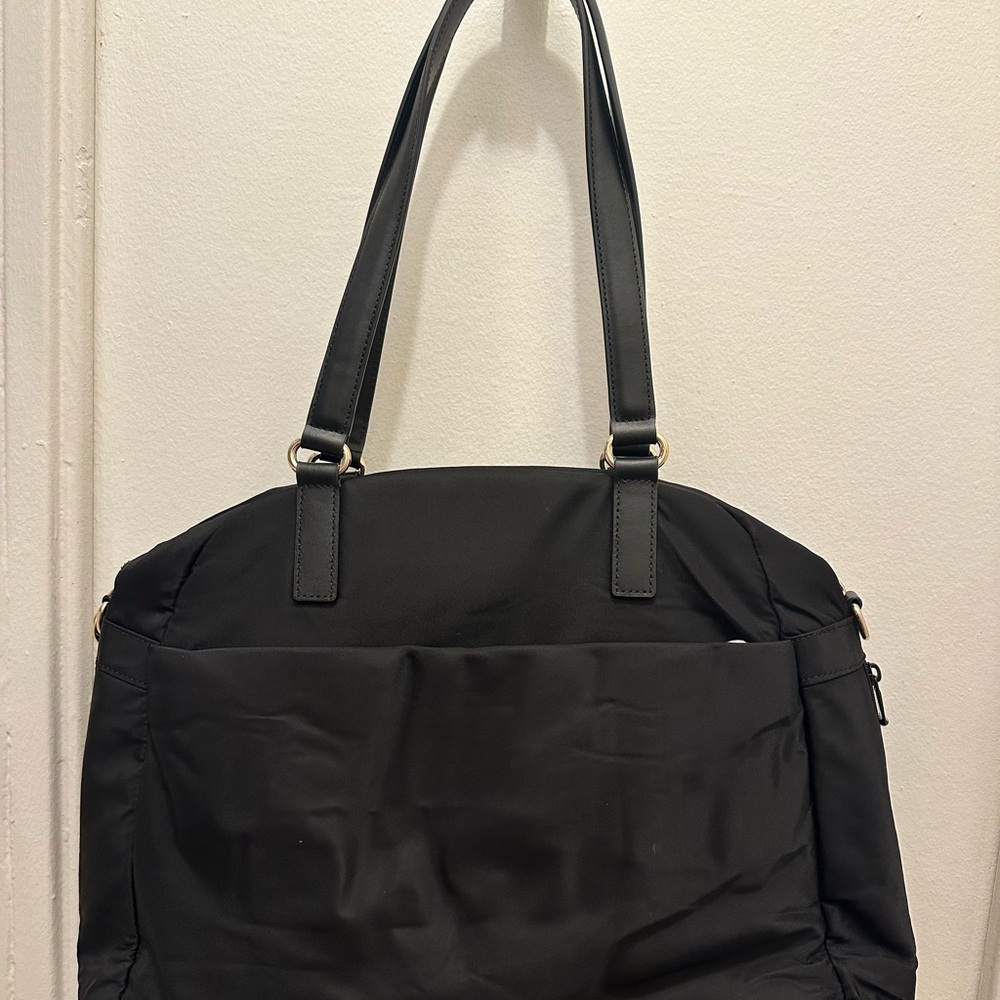 Lo & Sons The O.G. Black Tote Bag Sleek Durable Versatile
